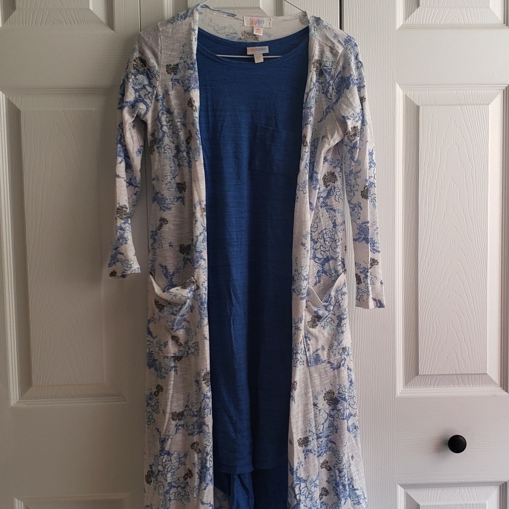 Lularoe 'unicorn' Floral Outfit Carly and Sarah